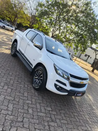 CHEVROLET S10 2.8 HIGH COUNTRY 4X4 CD 16V TURBO DIESEL 4P AUTOMÁTICO