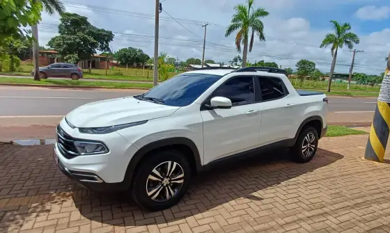 FIAT TORO 2.0 16V TURBO DIESEL FREEDOM 4WD AT9 FIAT TORO 2.0 16V TURBO DIESEL FREEDOM 4WD AT9