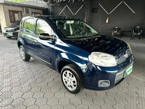 FIAT UNO 1.0 EVO VIVACE 8V FLEX 4P MANUAL FIAT UNO 1.0 EVO VIVACE 8V FLEX 4P MANUAL