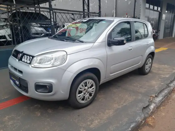 FIAT UNO 1.4 EVO EVOLUTION 8V FLEX 4P MANUAL FIAT UNO 1.4 EVO EVOLUTION 8V FLEX 4P MANUAL