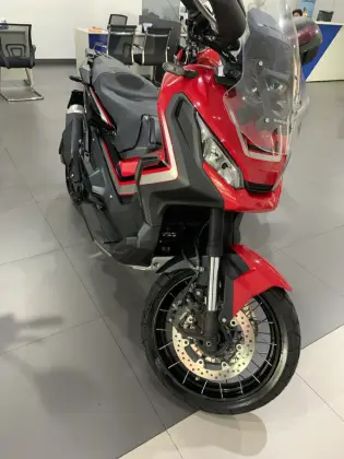 HONDA ADV 