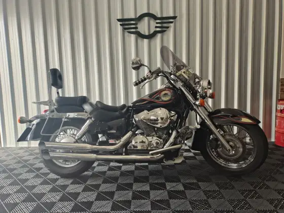 HONDA SHADOW 750 