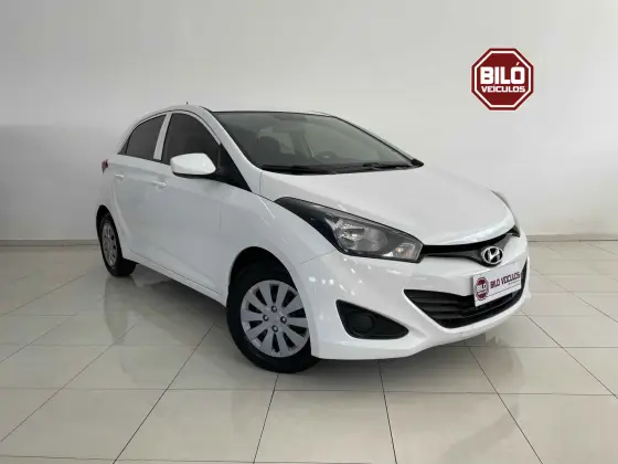 HYUNDAI HB20 1.0 COMFORT 12V FLEX 4P MANUAL HYUNDAI HB20 1.0 COMFORT 12V FLEX 4P MANUAL