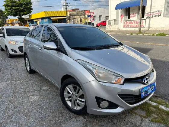 HYUNDAI HB20S 1.6 PREMIUM 16V FLEX 4P AUTOMÁTICO HYUNDAI HB20S 1.6 PREMIUM 16V FLEX 4P AUTOMÁTICO