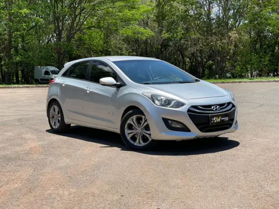 HYUNDAI I30 1.8 MPI 16V GASOLINA 4P AUTOMATICO HYUNDAI I30 1.8 MPI 16V GASOLINA 4P AUTOMATICO
