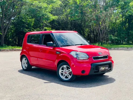 KIA SOUL 1.6 EX 16V FLEX 4P MANUAL KIA SOUL 1.6 EX 16V FLEX 4P MANUAL
