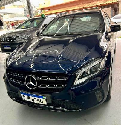 MERCEDES-BENZ GLA 200 1.6 CGI FLEX NIGHT 7G-DCT