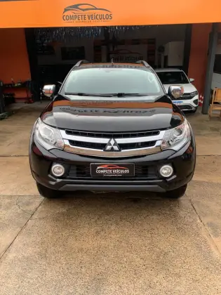 MITSUBISHI L200 TRITON 2.4 16V TURBO DIESEL SPORT HPE CD 4P 4X4 AUTOMÁTICO
