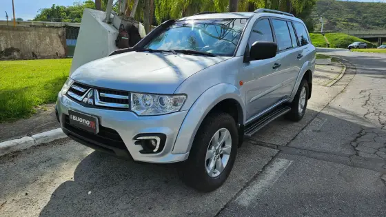 MITSUBISHI PAJERO 3.2 4X4 16V TURBO INTERCOOLER DIESEL 4P AUTOMÁTICO