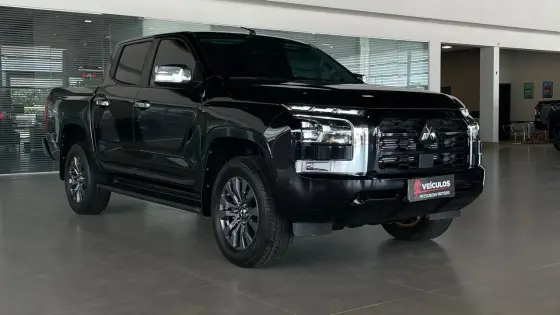 MITSUBISHI TRITON 2.4 BITURBO DIESEL CD HPE 4X4 AUTOMÁTICO MITSUBISHI TRITON 2.4 BITURBO DIESEL CD HPE 4X4 AUTOMÁTICO