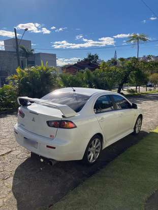MITSUBISHI-LANCER-2.0 16V GASOLINA 4P AUTOMÁTICO MITSUBISHI-LANCER-2013