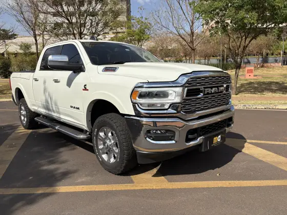 RAM 2500 6.7 I6 TURBO DIESEL LARAMIE CD 4X4 AUTOMÁTICO RAM 2500 6.7 I6 TURBO DIESEL LARAMIE CD 4X4 AUTOMÁTICO