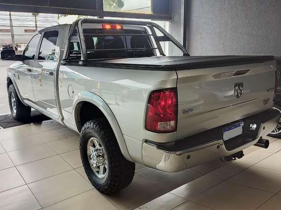 RAM-2500-6.7 LARAMIE 4X4 CD I6 TURBO DIESEL 4P AUTOMÁTICO RAM-2500-2012
