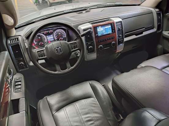 RAM-2500-6.7 LARAMIE 4X4 CD I6 TURBO DIESEL 4P AUTOMÁTICO RAM-2500-2012