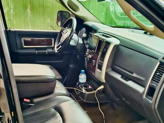 RAM-2500-6.7 LARAMIE 4X4 CD I6 TURBO DIESEL 4P AUTOMÁTICO RAM-2500-2012