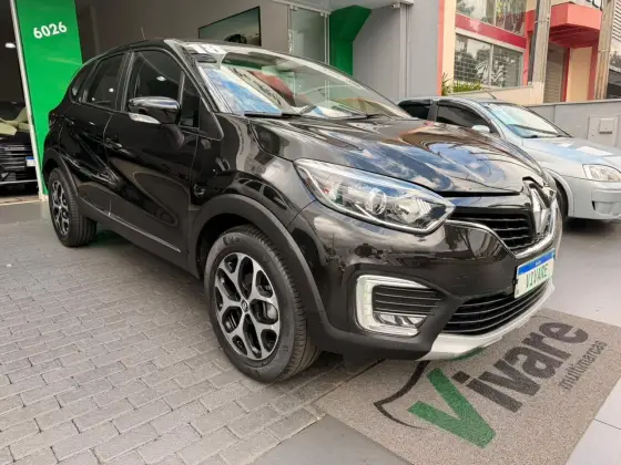 RENAULT CAPTUR 1.6 16V SCE FLEX INTENSE X-TRONIC RENAULT CAPTUR 1.6 16V SCE FLEX INTENSE X-TRONIC