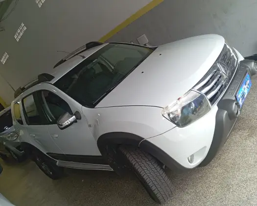 RENAULT DUSTER 2.0 DYNAMIQUE 4X2 16V FLEX 4P AUTOMÁTICO RENAULT DUSTER 2.0 DYNAMIQUE 4X2 16V FLEX 4P AUTOMÁTICO