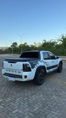 RENAULT-DUSTER OROCH-2022
