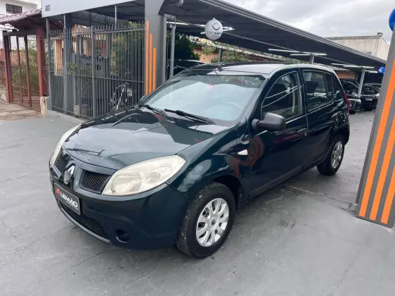 RENAULT SANDERO 1.0 EXPRESSION 16V FLEX 4P MANUAL RENAULT SANDERO 1.0 EXPRESSION 16V FLEX 4P MANUAL