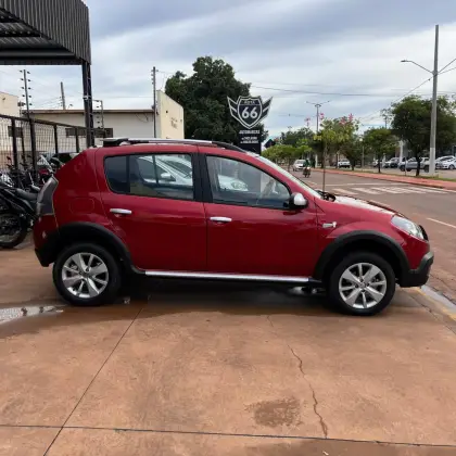 RENAULT SANDERO 1.6 STEPWAY 16V FLEX 4P MANUAL RENAULT SANDERO 1.6 STEPWAY 16V FLEX 4P MANUAL