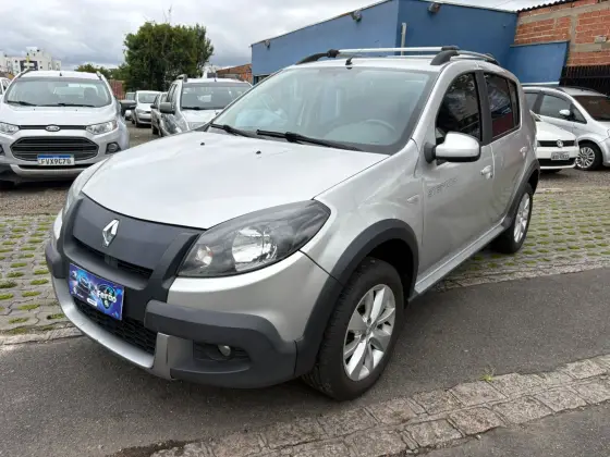 RENAULT SANDERO 1.6 STEPWAY 8V FLEX 4P MANUAL