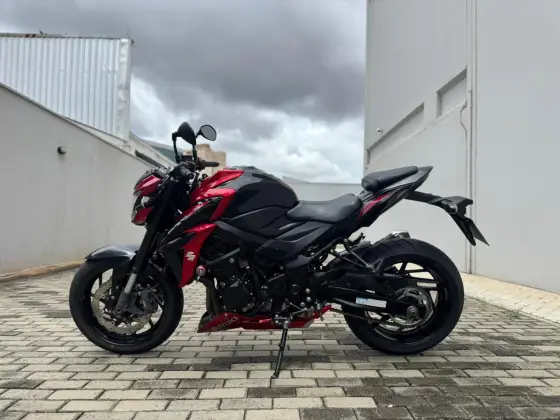 SUZUKI GSX-S750A SUZUKI GSX-S750A