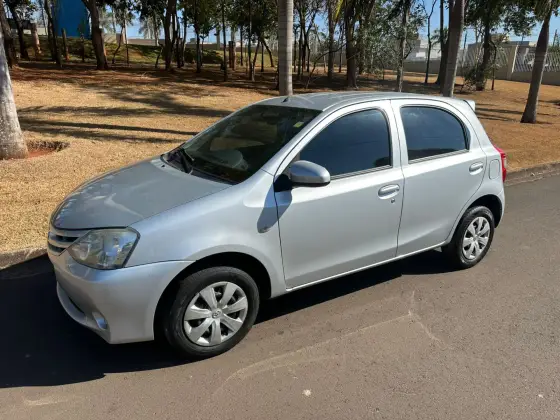 TOYOTA ETIOS 1.3 X 16V FLEX 4P MANUAL TOYOTA ETIOS 1.3 X 16V FLEX 4P MANUAL