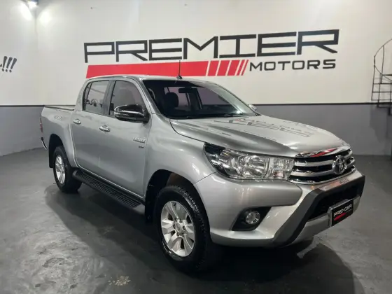 TOYOTA HILUX 2.7 SR 4X2 CD 16V FLEX 4P AUTOMÁTICO