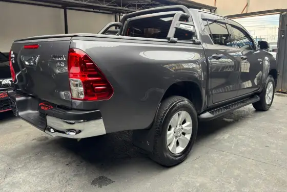 TOYOTA HILUX 2.7 SRV 4X2 CD 16V FLEX 4P AUTOMÁTICO