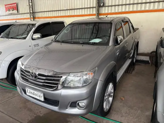 TOYOTA HILUX 2.7 SRV 4X2 CD 16V FLEX 4P AUTOMÁTICO