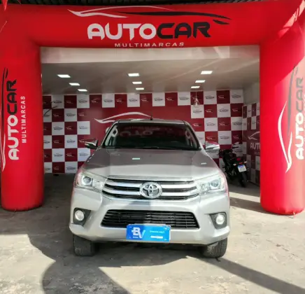 TOYOTA HILUX 2.8 SRX 4X4 CD 16V DIESEL 4P AUTOMÁTICO TOYOTA HILUX 2.8 SRX 4X4 CD 16V DIESEL 4P AUTOMÁTICO