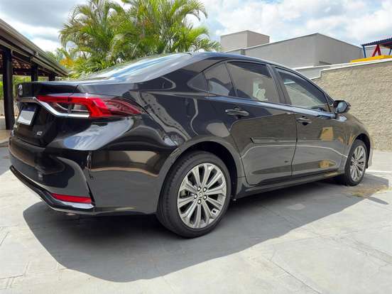 TOYOTA-COROLLA-2021