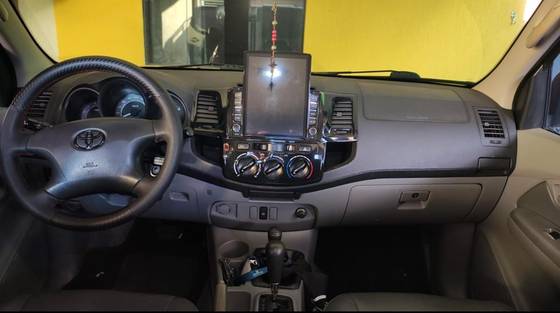 TOYOTA HILUX 3.0 SRV 4X4 CD 16V TURBO INTERCOOLER DIESEL 4P AUTOMÁTICO