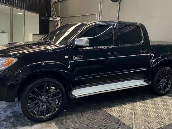 TOYOTA-HILUX-3.0 SRV 4X4 CD 16V TURBO INTERCOOLER DIESEL 4P AUTOMÁTICO TOYOTA-HILUX-2008