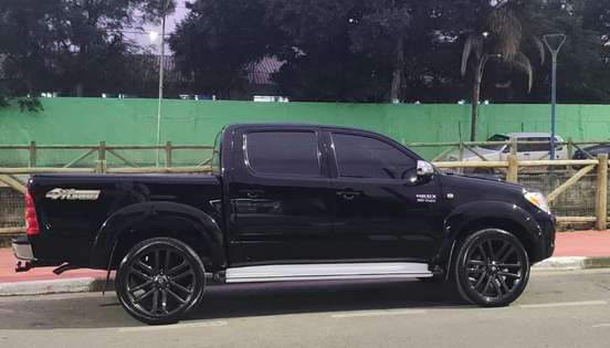 TOYOTA-HILUX-2008