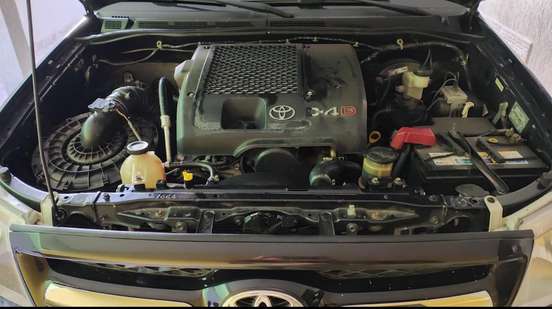 TOYOTA-HILUX-2008