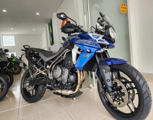 TRIUMPH TIGER 800 XRX TRIUMPH TIGER 800 XRX