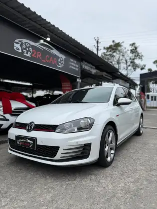 VOLKSWAGEN GOLF 2.0 TSI GTI 16V TURBO GASOLINA 4P AUTOMÁTICO VOLKSWAGEN GOLF 2.0 TSI GTI 16V TURBO GASOLINA 4P AUTOMÁTICO