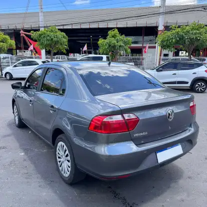 VOLKSWAGEN-VOYAGE-2020