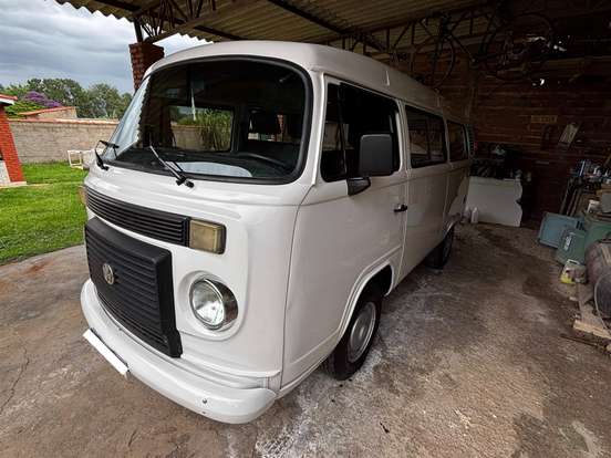 VOLKSWAGEN-KOMBI-1.4 MI STD 8V FLEX 4P MANUAL VOLKSWAGEN-KOMBI-2013