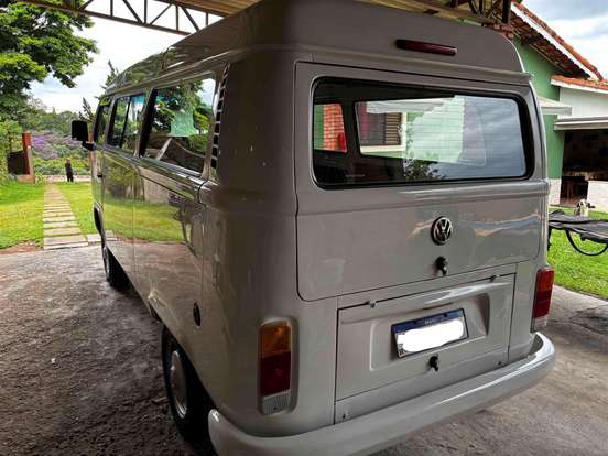 VOLKSWAGEN-KOMBI-1.4 MI STD 8V FLEX 4P MANUAL VOLKSWAGEN-KOMBI-2013