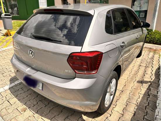 VOLKSWAGEN-POLO-2020