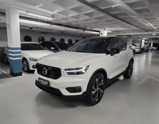 VOLVO XC40 1.5 T5 RECHARGE R-DESIGN GEARTRONIC