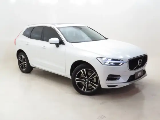 VOLVO XC60 2.0 T8 HYBRID MOMENTUM AWD GEARTRONIC VOLVO XC60 2.0 T8 HYBRID MOMENTUM AWD GEARTRONIC
