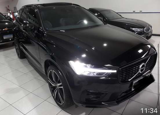 VOLVO-XC60-2021