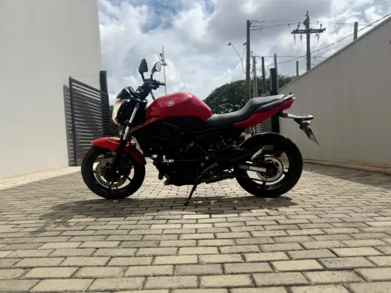 YAMAHA XJ6 N 