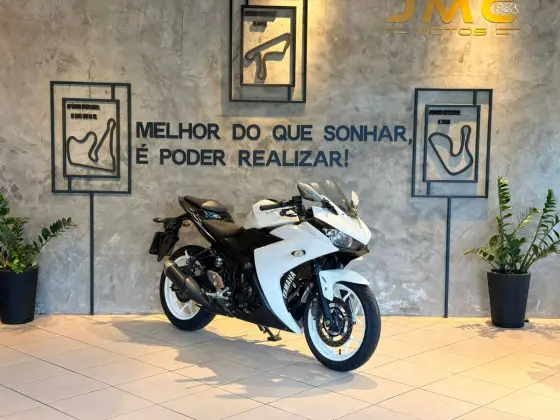 YAMAHA YZF R3 YAMAHA YZF R3