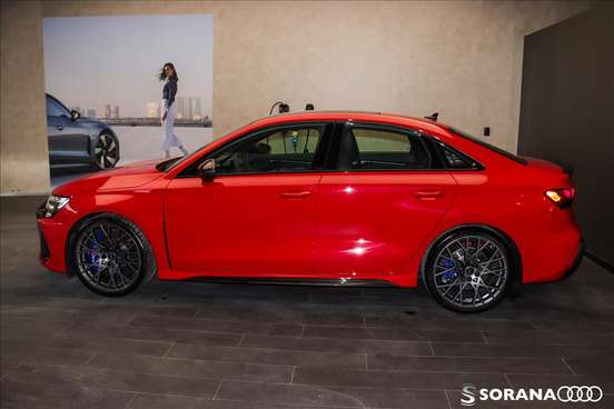 AUDI-RS3-2025
