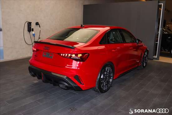 AUDI-RS3-2025