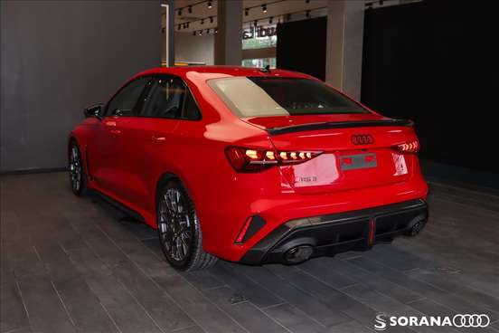 AUDI-RS3-2025